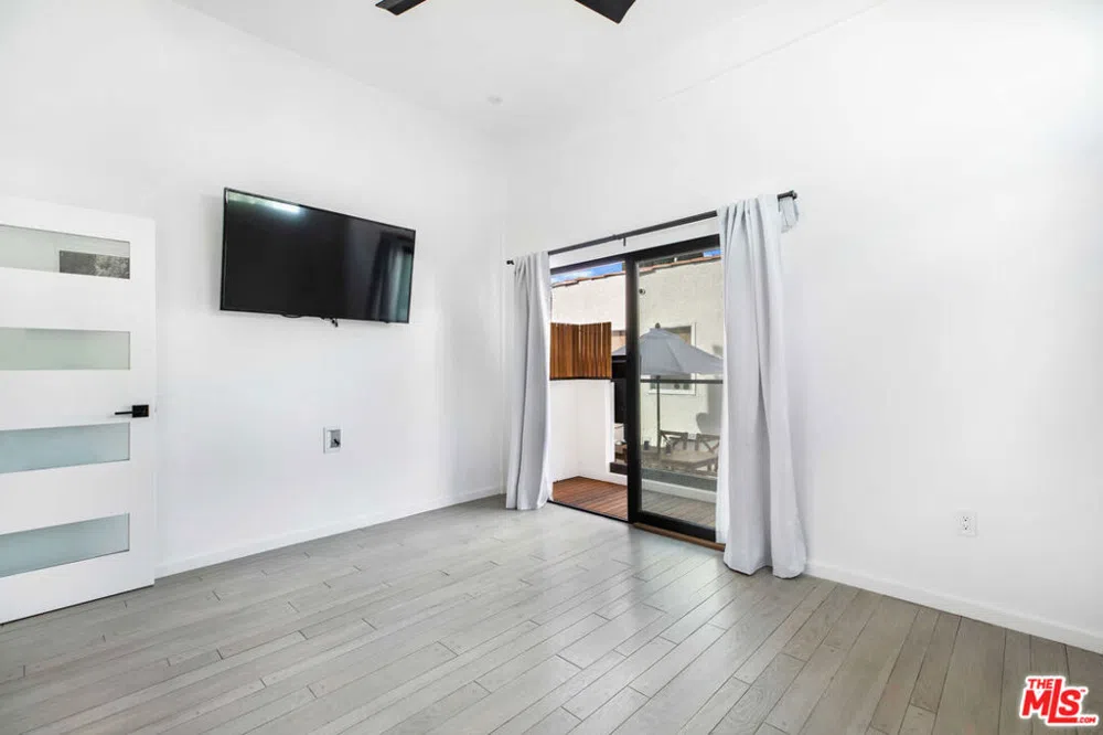 1207 GENESEE AVENUE West Hollywood, CA 90046