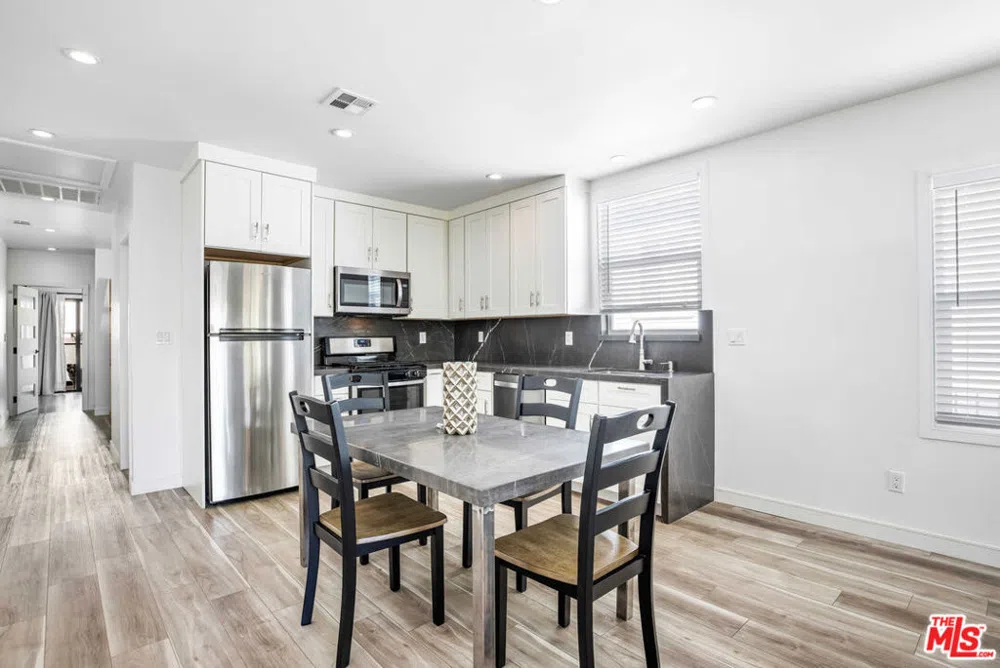 1207 GENESEE AVENUE West Hollywood, CA 90046