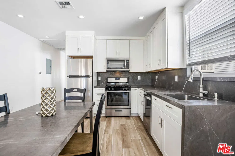 1207 GENESEE AVENUE West Hollywood, CA 90046