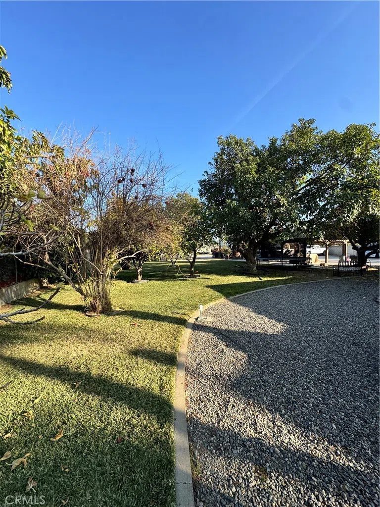 10881 Oleander Avenue Fontana, CA 92337