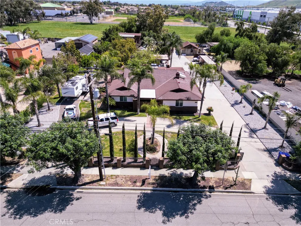 10881 Oleander Avenue Fontana, CA 92337