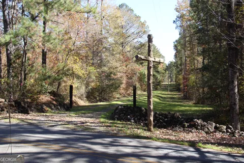504 Jenkins RD