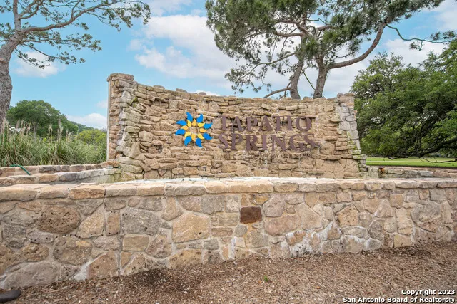 20 Tapatio Dr E Unit 203 Boerne, TX 78006