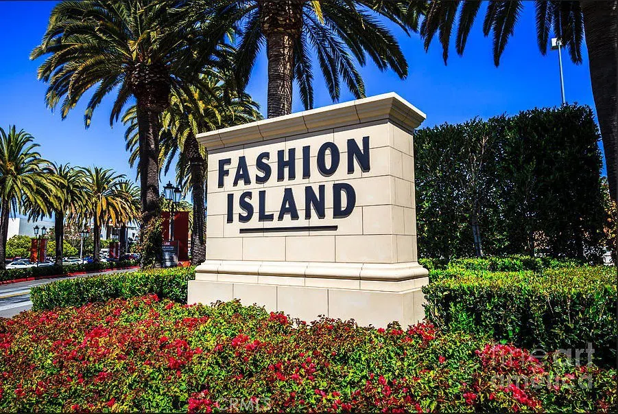 1594 Via Capri #1 Laguna Beach, CA 92651