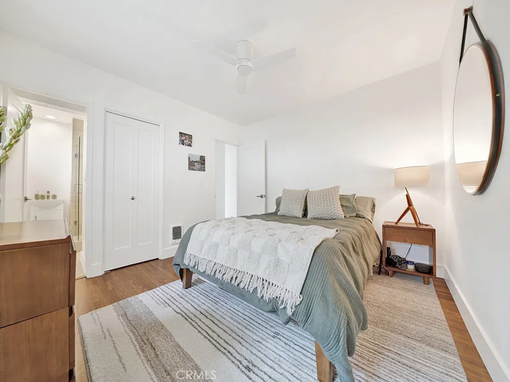 1594 Via Capri #1 Laguna Beach, CA 92651
