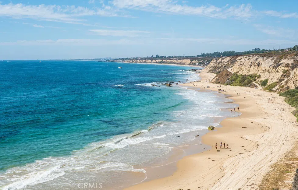 1594 Via Capri #1 Laguna Beach, CA 92651