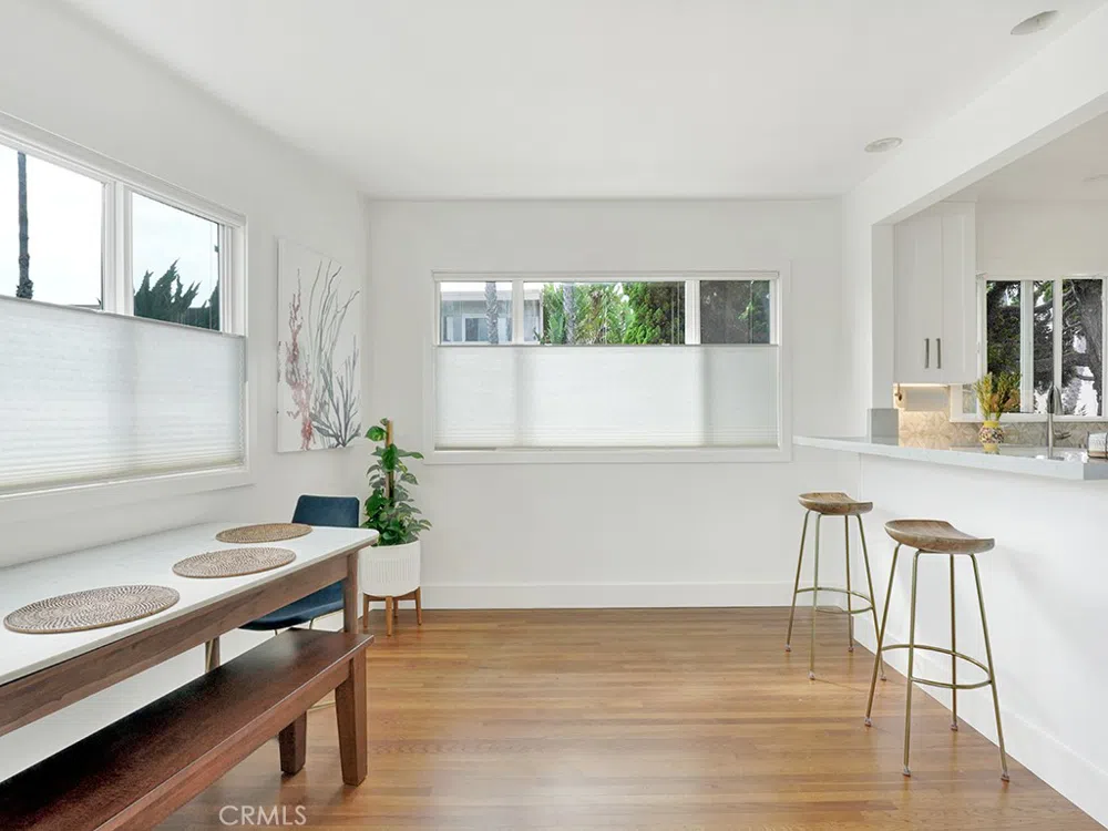1594 Via Capri #1 Laguna Beach, CA 92651