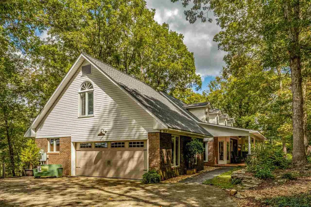 183 Madden RD Bowdon, GA 30108