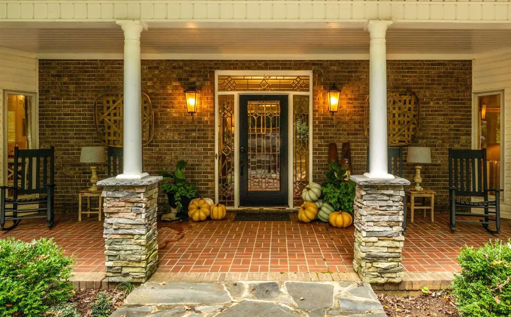 183 Madden RD Bowdon, GA 30108