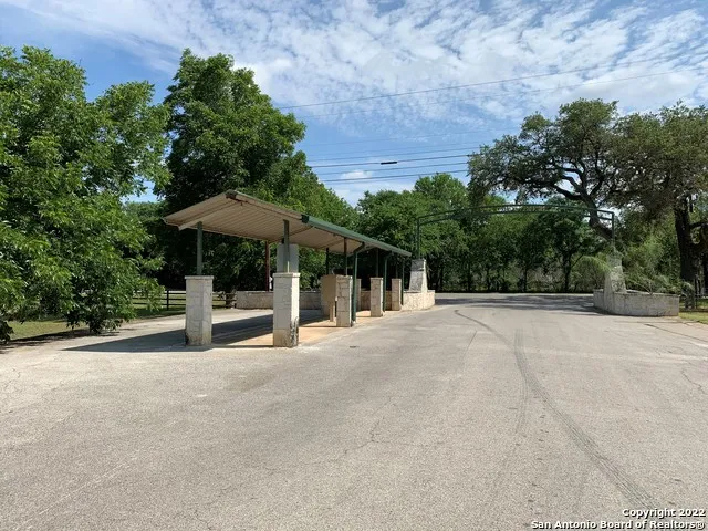 7320 New Sulphur Springs Rd San Antonio, TX 78263