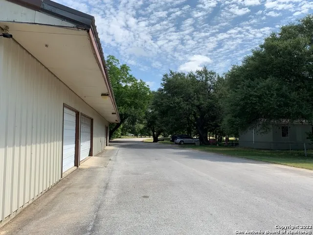 7320 New Sulphur Springs Rd San Antonio, TX 78263