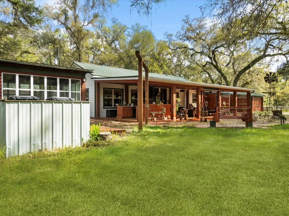 10820 SW 31ST WAY Webster, FL 33597