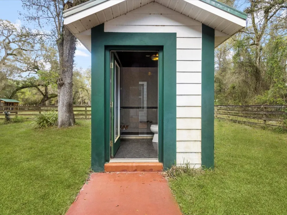 10820 SW 31ST WAY Webster, FL 33597
