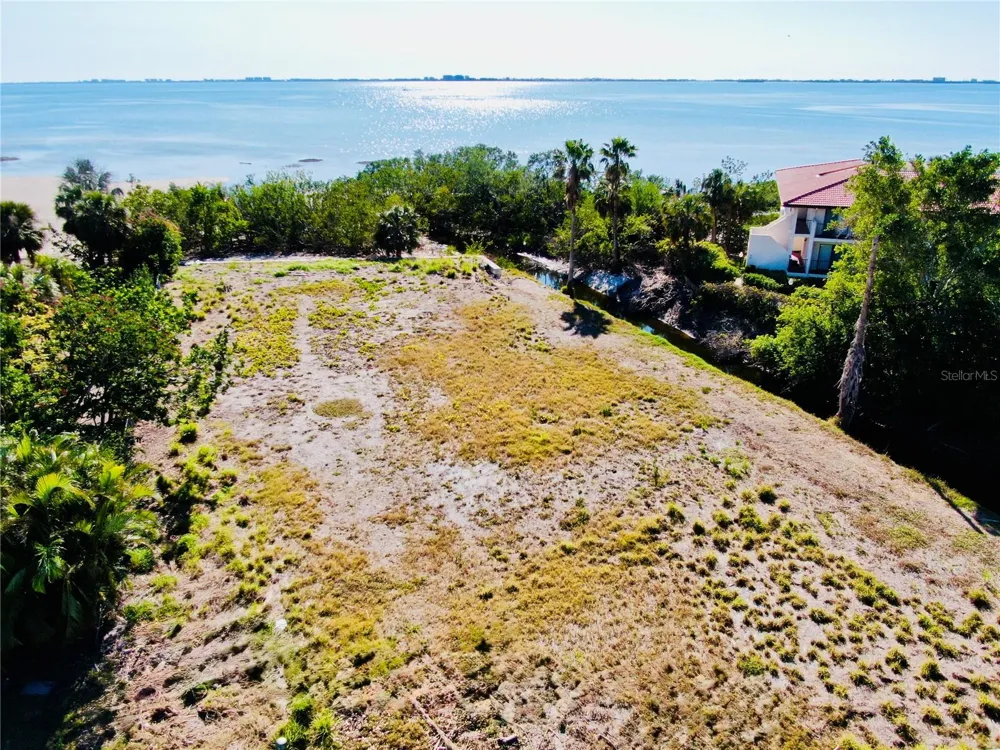 6649 RENSSALAER DRIVE Bradenton, FL 34207