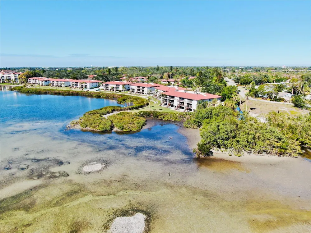 6649 RENSSALAER DRIVE Bradenton, FL 34207