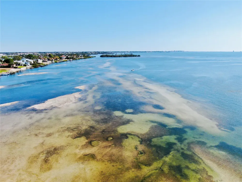 6649 RENSSALAER DRIVE Bradenton, FL 34207