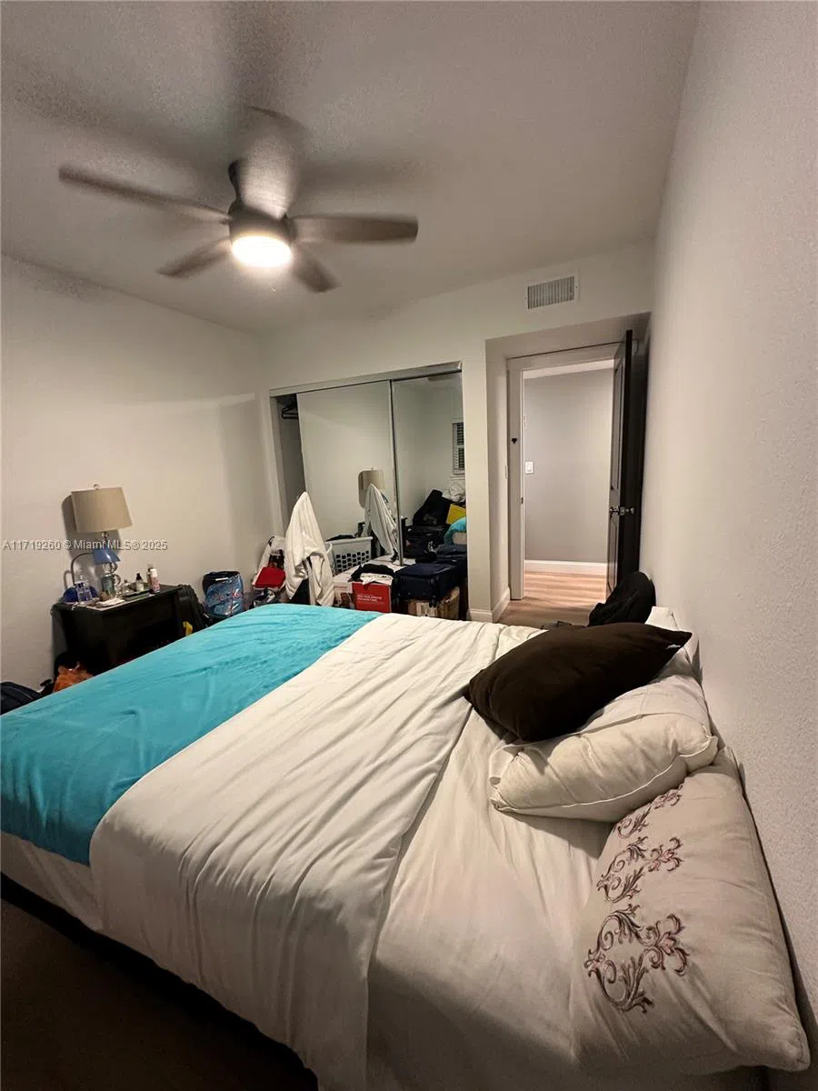 5100 SW 41st St #328 Pembroke Park, FL 33023