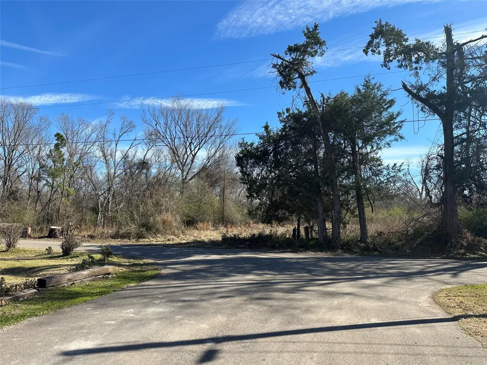 2 Josie Lane Buffalo, TX 75831