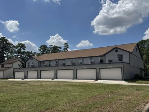 5802 Twisted Pine Court #D