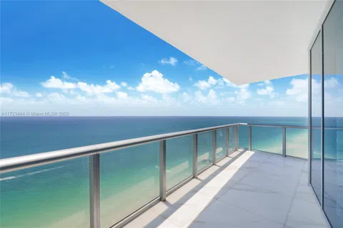 17001 Collins Ave #4101