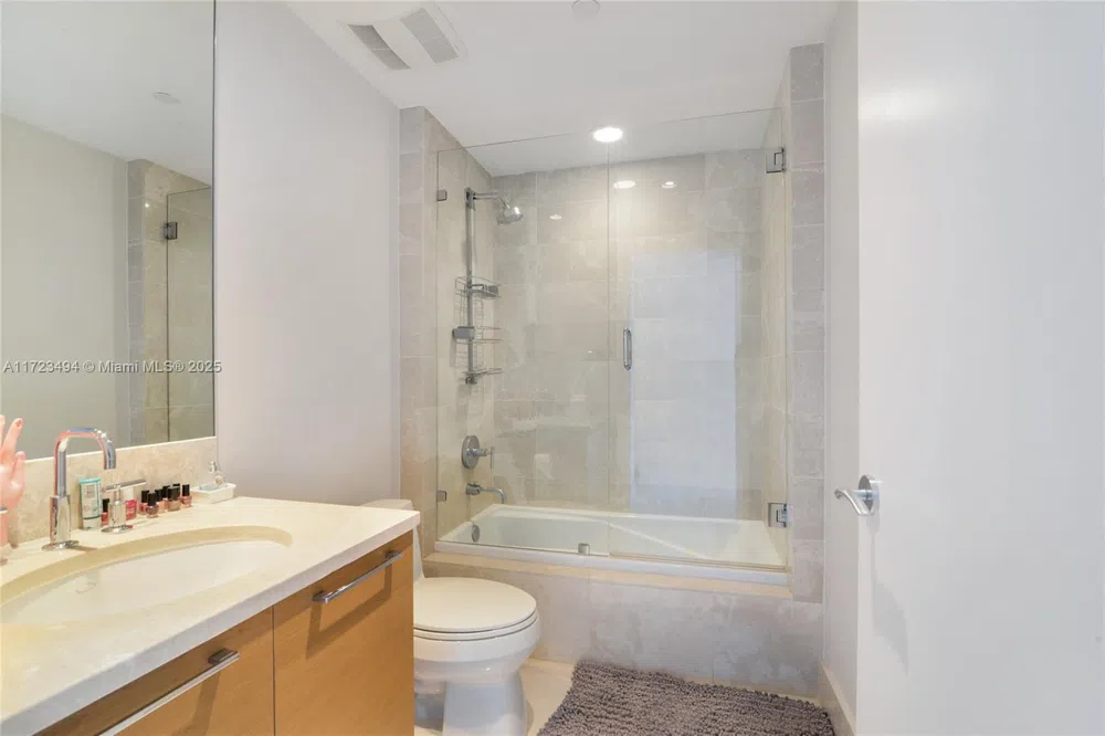 17001 Collins Ave #4101 Sunny Isles Beach, FL 33160