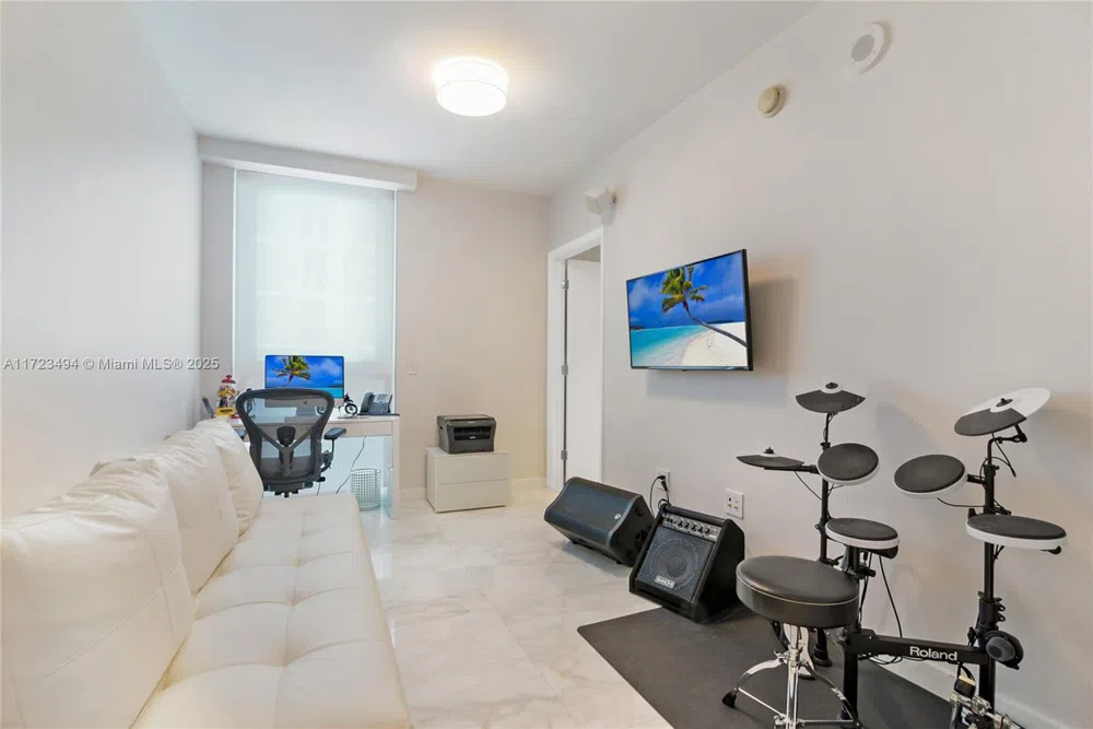 17001 Collins Ave #4101 Sunny Isles Beach, FL 33160
