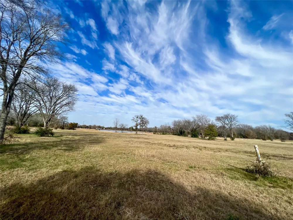 6 Sh 6 S Navasota, TX 77868