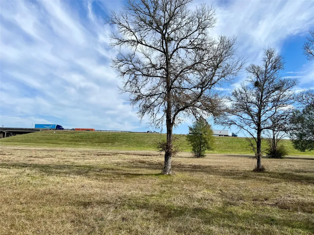 6 Sh 6 S Navasota, TX 77868