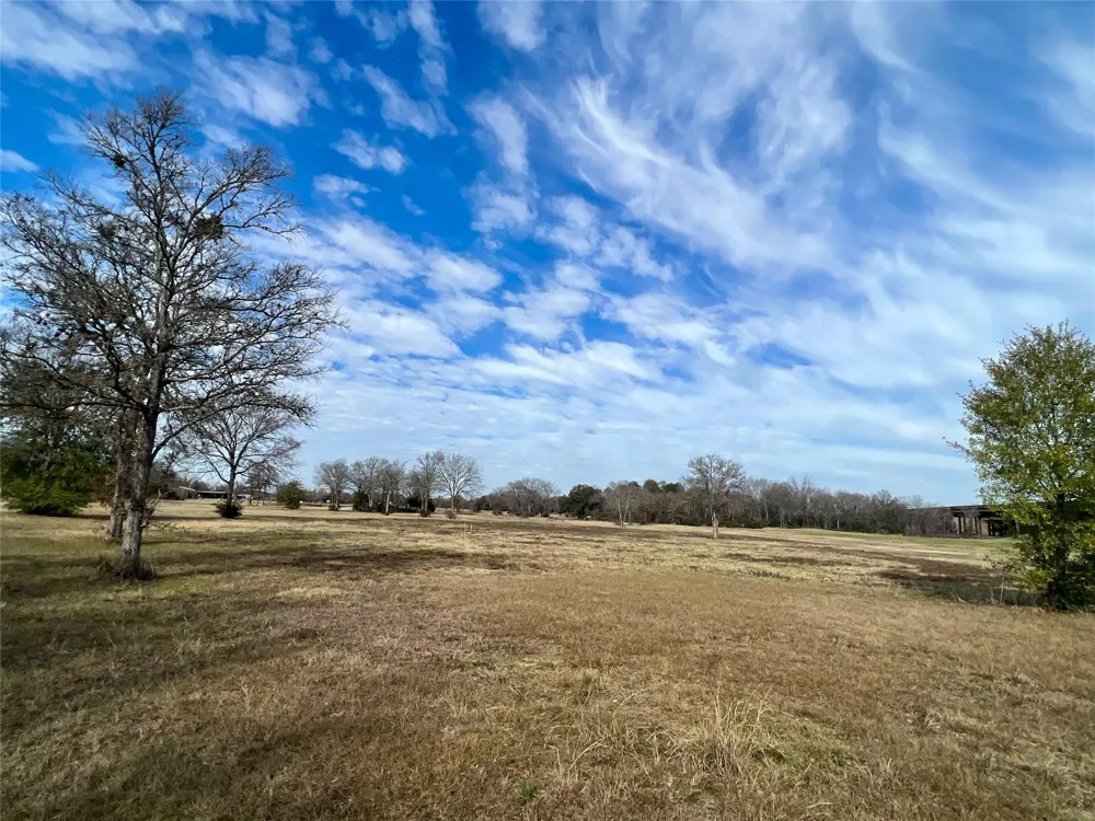 6 Sh 6 S Navasota, TX 77868