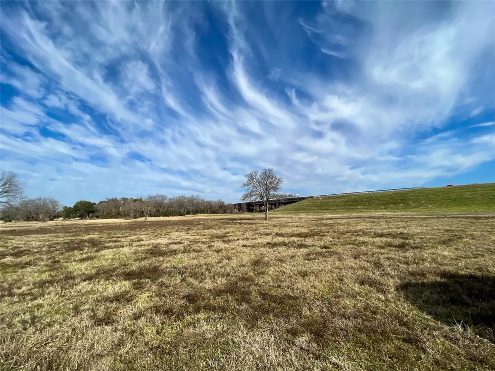 6 Sh 6 S Navasota, TX 77868
