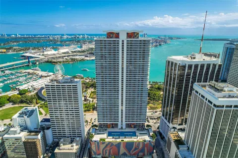50 Biscayne Blvd #4208