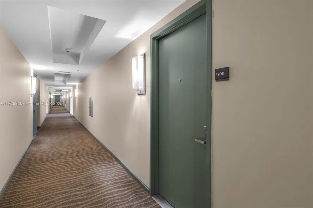50 Biscayne Blvd #4208 Miami, FL 33132
