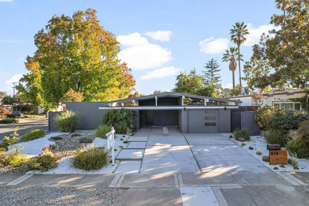 838 Devonshire Way Sunnyvale, CA 94087