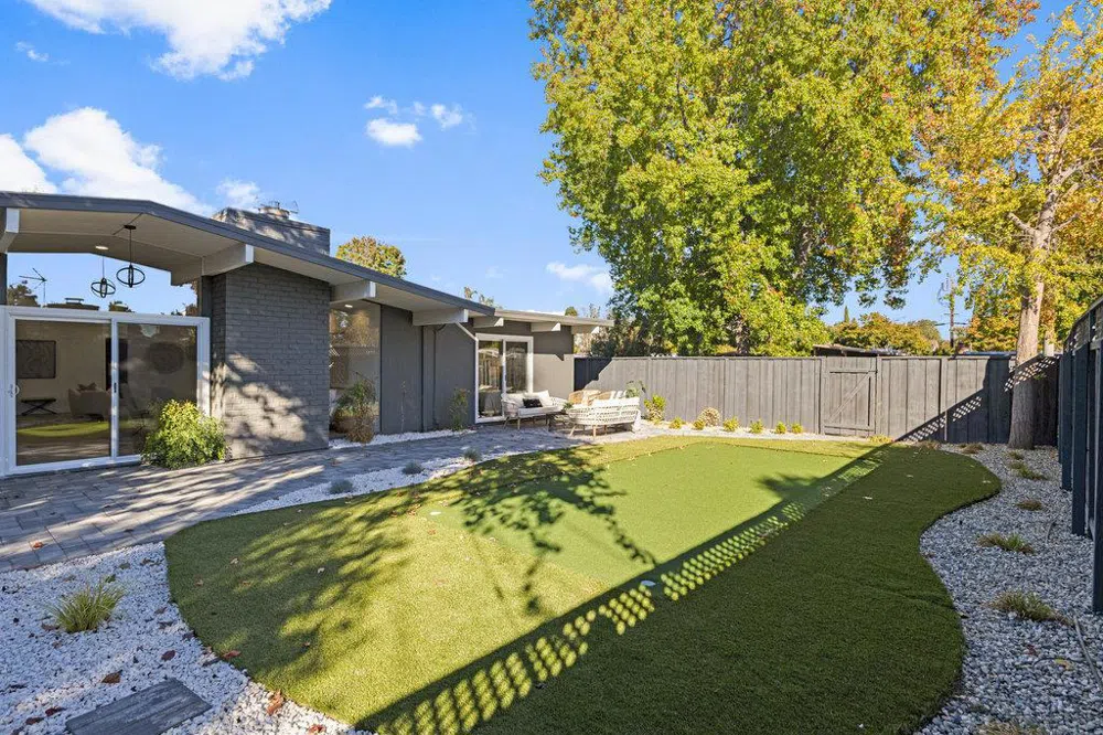 838 Devonshire Way Sunnyvale, CA 94087