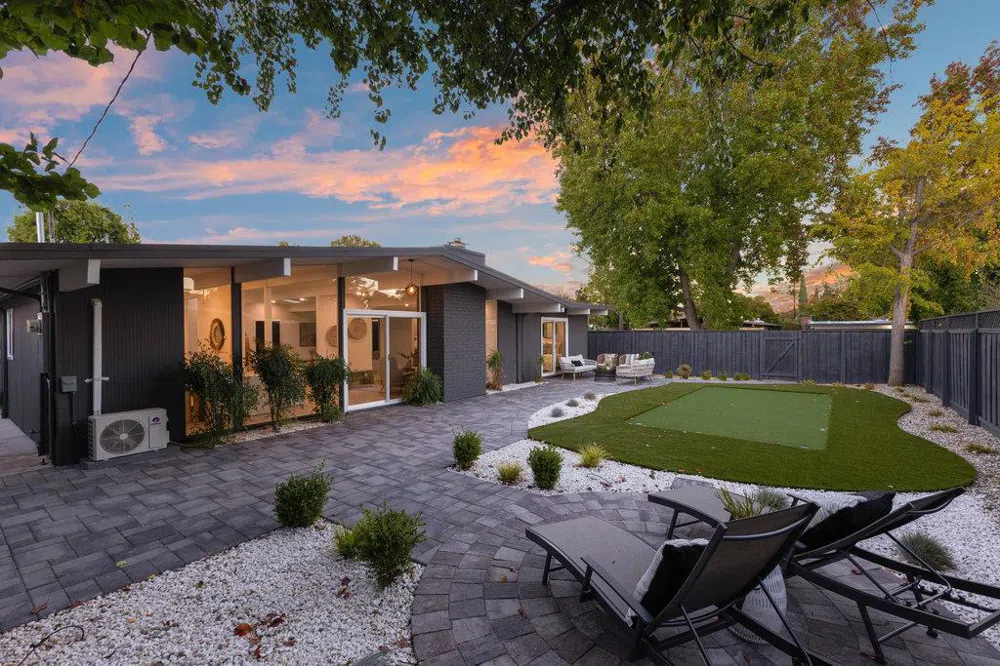 838 Devonshire Way Sunnyvale, CA 94087