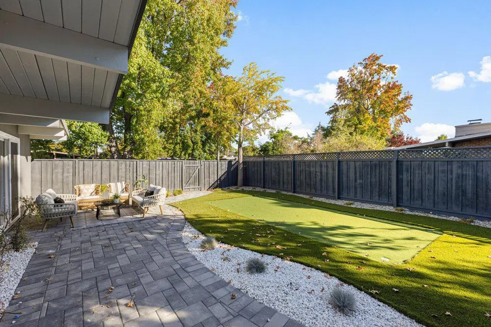 838 Devonshire Way Sunnyvale, CA 94087