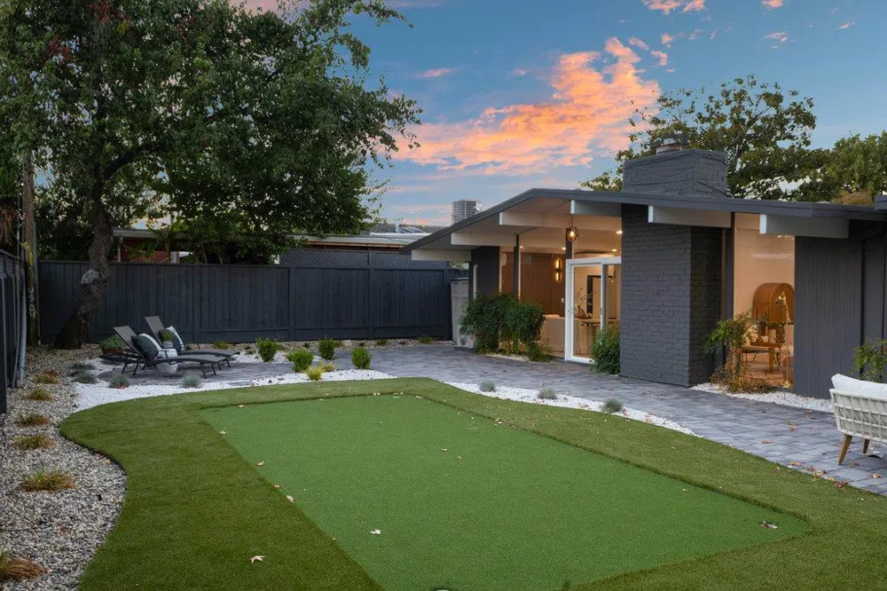 838 Devonshire Way Sunnyvale, CA 94087