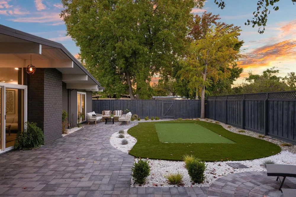 838 Devonshire Way Sunnyvale, CA 94087
