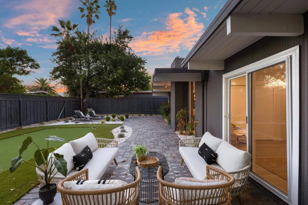 838 Devonshire Way Sunnyvale, CA 94087