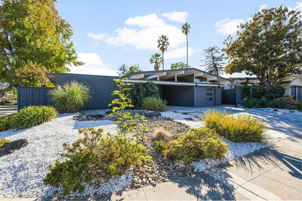 838 Devonshire Way Sunnyvale, CA 94087
