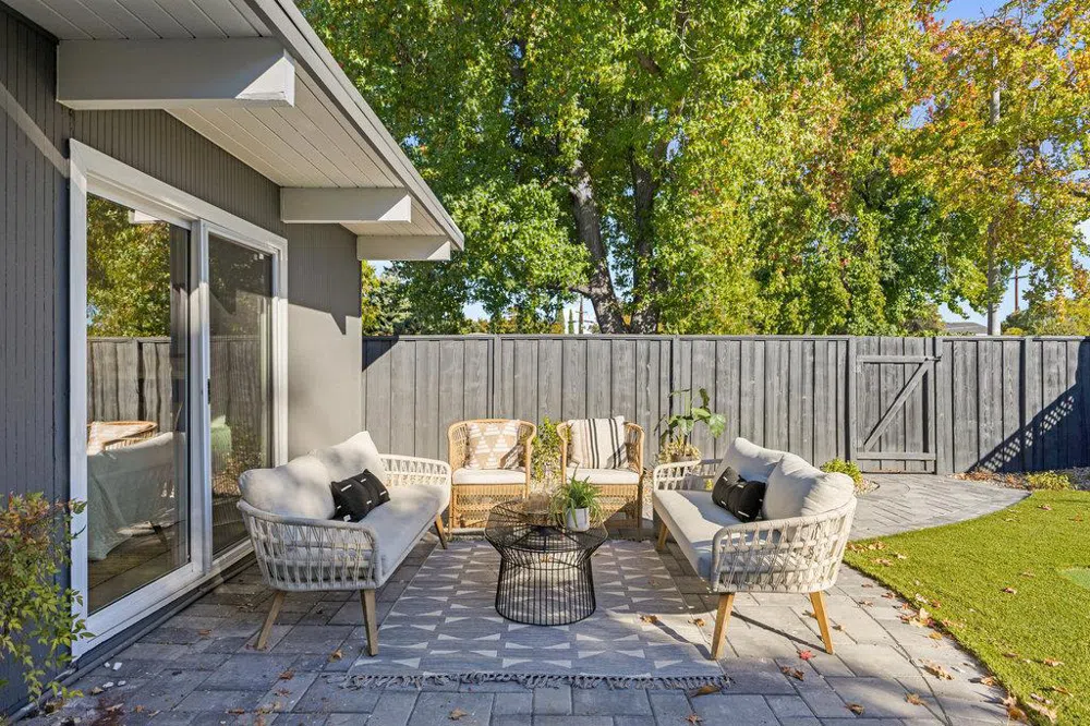 838 Devonshire Way Sunnyvale, CA 94087