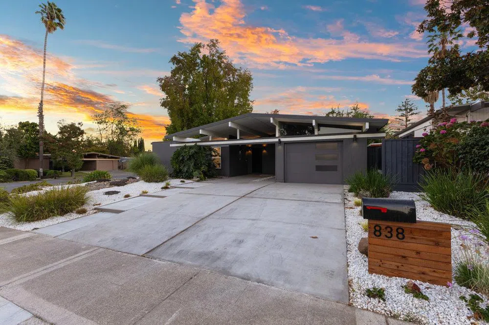 838 Devonshire Way Sunnyvale, CA 94087