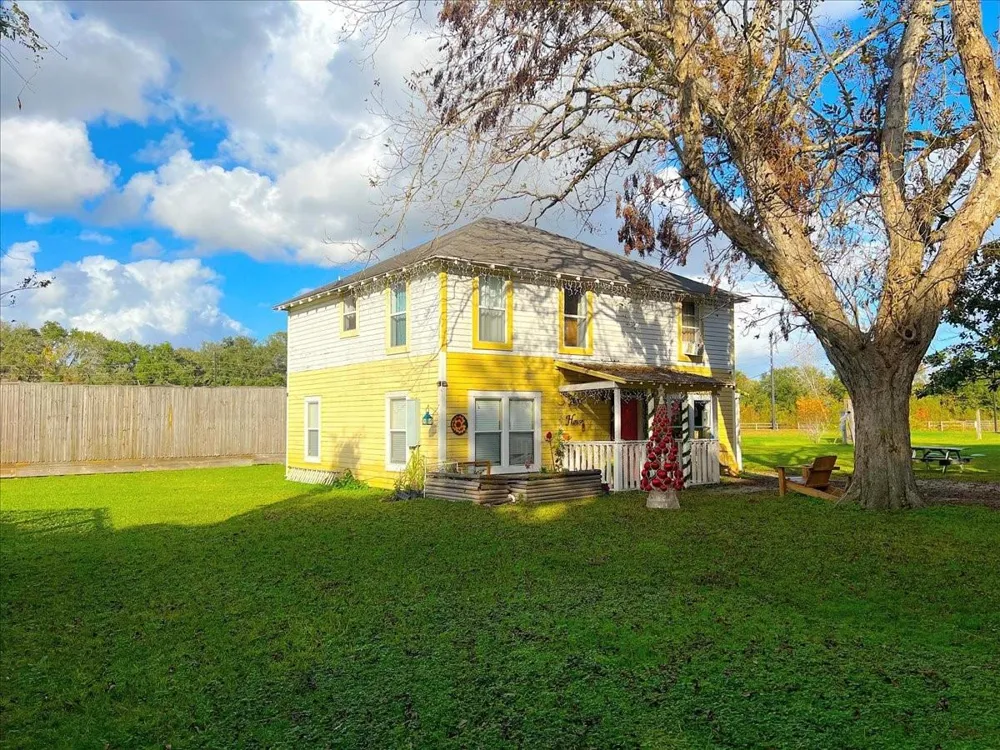 14939 Cullen Boulevard Houston, TX 77047