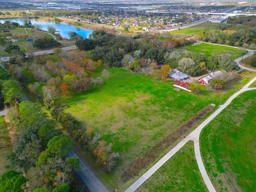 14939 Cullen Boulevard Houston, TX 77047
