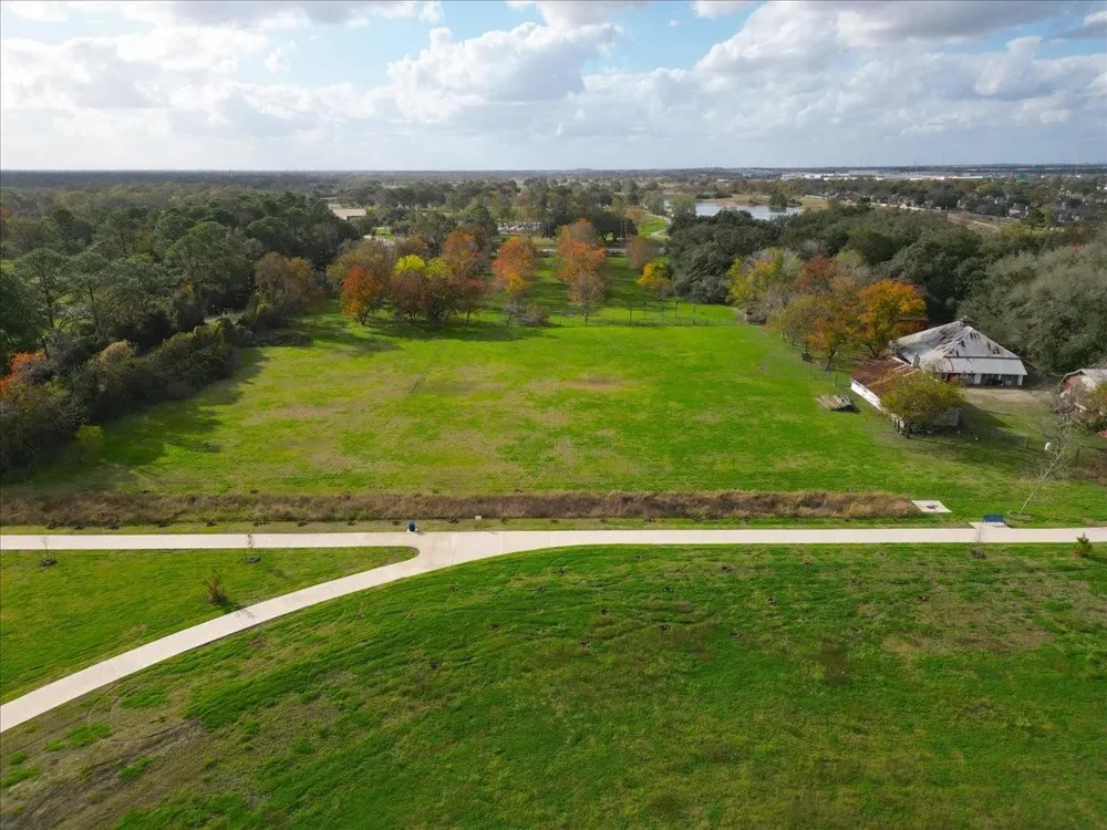 14939 Cullen Boulevard Houston, TX 77047
