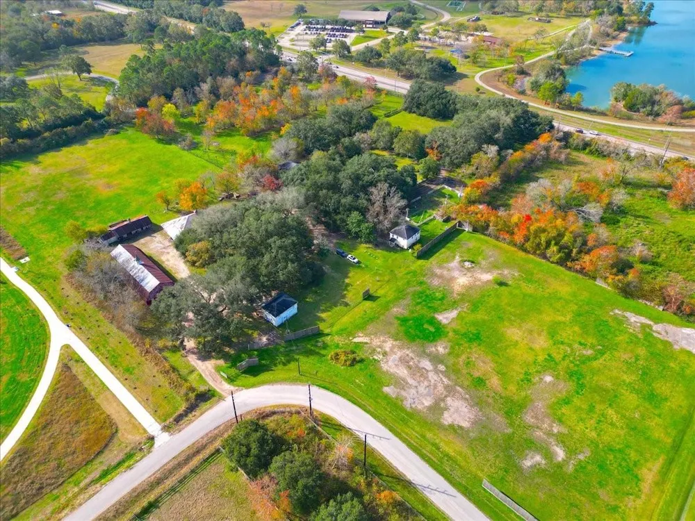 14939 Cullen Boulevard Houston, TX 77047