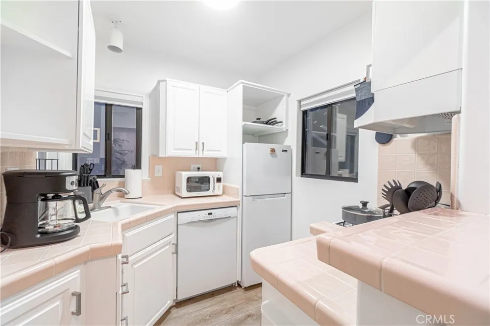 3430 Hermosa Avenue Hermosa Beach, CA 90254