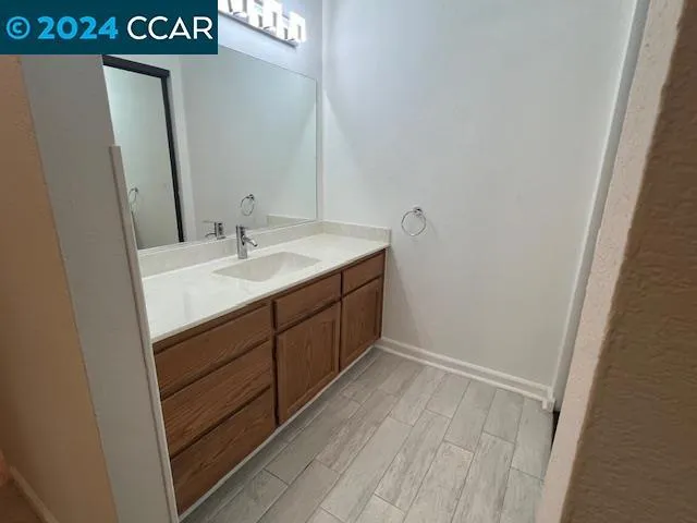 99 Cleaveland Rd Pleasant Hill, CA 94523