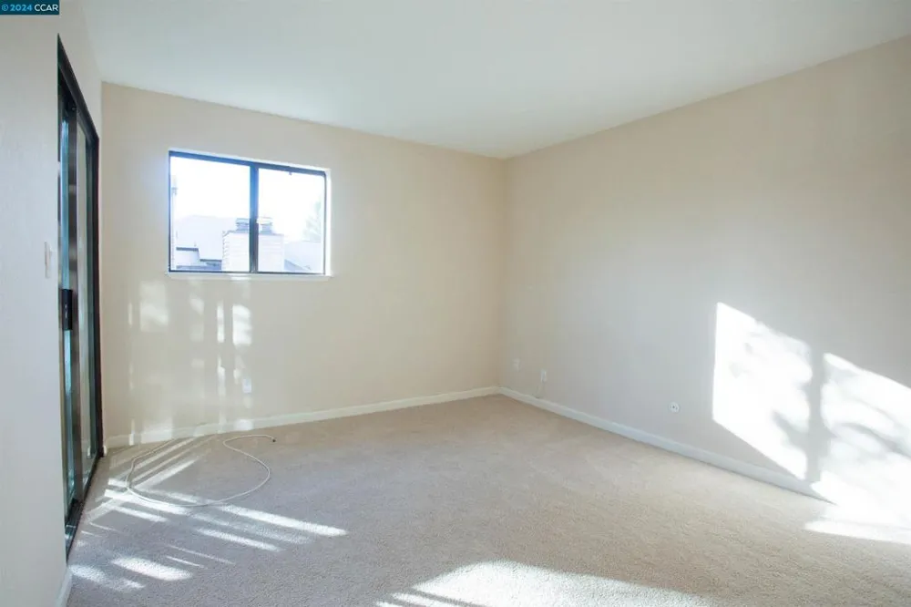 99 Cleaveland Rd Pleasant Hill, CA 94523