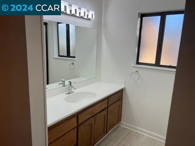 99 Cleaveland Rd Pleasant Hill, CA 94523